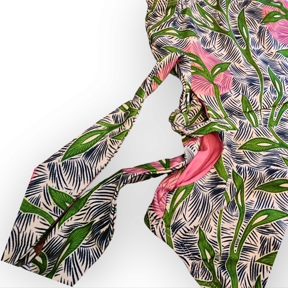 LIBERTY 🗽 JUSTICE High Waist. Cheeky. One Shoulder Size Large NWT - Picture 6 of 7